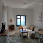 Semesterbostad Aeraki *
